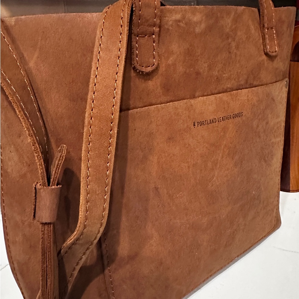 Portland Leather Cocoa Medium Crossbody Bag